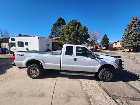 Used 2012 Ford F250 XLT w/ XLT Premium Pkg image 4