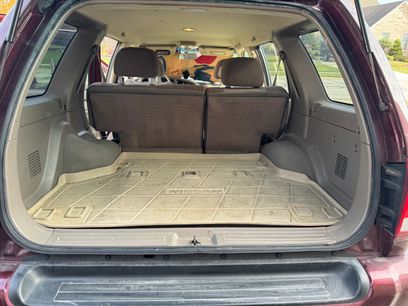 Used 2004 Nissan Pathfinder SE w/ (POP) SE Popular Pkg