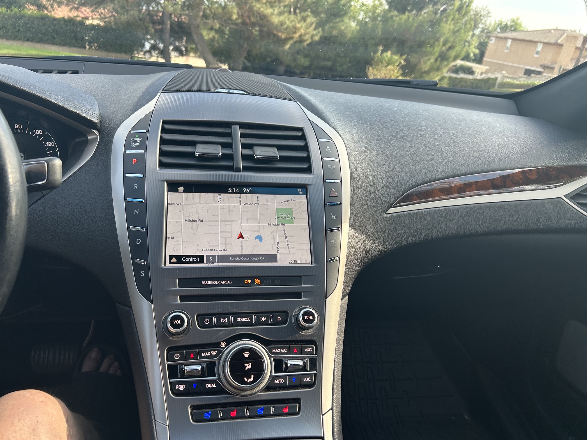 Used 2018 Lincoln MKZ Reserve w/ Luxury Package AWD/4WD image 12