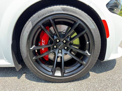 Used 2022 Dodge Charger SRT Hellcat w/ Harman/Kardon Audio Group RWD image 13