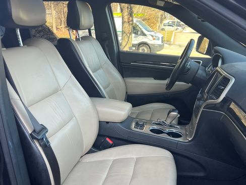 Used 2016 Jeep Grand Cherokee Limited 75th Anniversary image 2