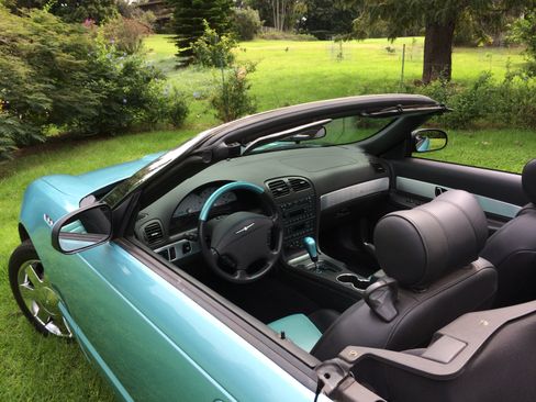 Used 2002 Ford Thunderbird RWD image 10