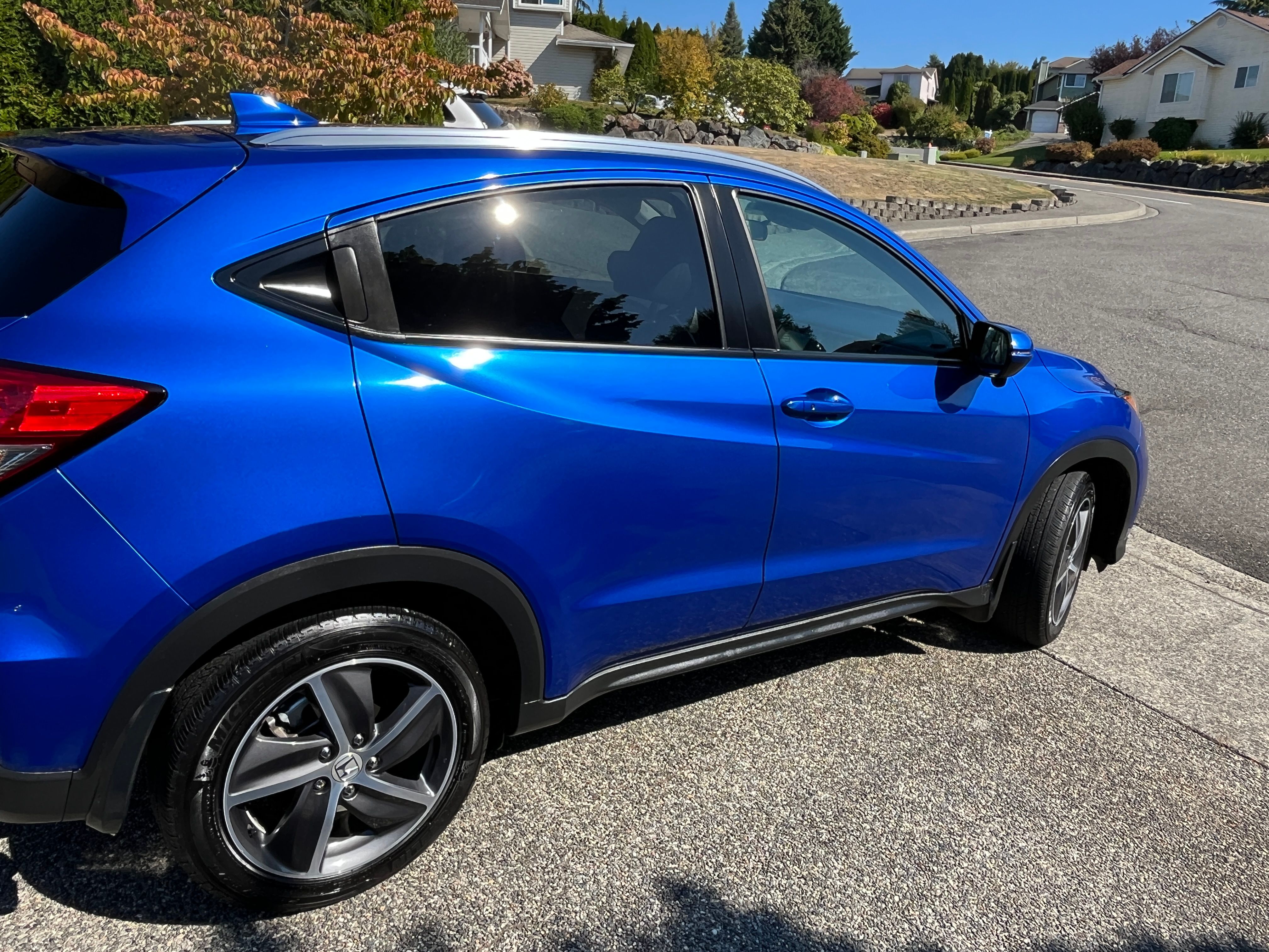 Used 2021 Honda HR-V EX image 11