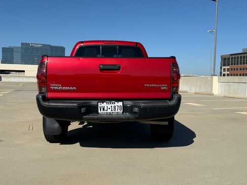 Used 2014 Toyota Tacoma PreRunner w/ Convenience Package image 10