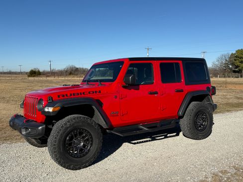 Used 2021 Jeep Wrangler Unlimited Rubicon w/ Xtreme Recon 35" Tire Package image 10