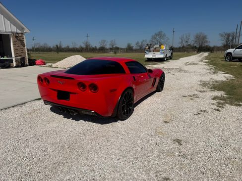 Used 2010 Chevrolet Corvette Z06 w/ Preferred Equipment Group RWD image 6