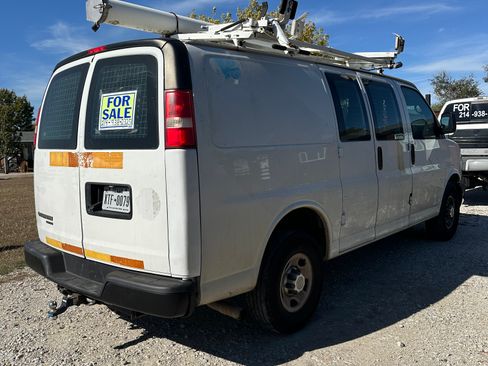 Used 2013 Chevrolet Express 2500 image 6