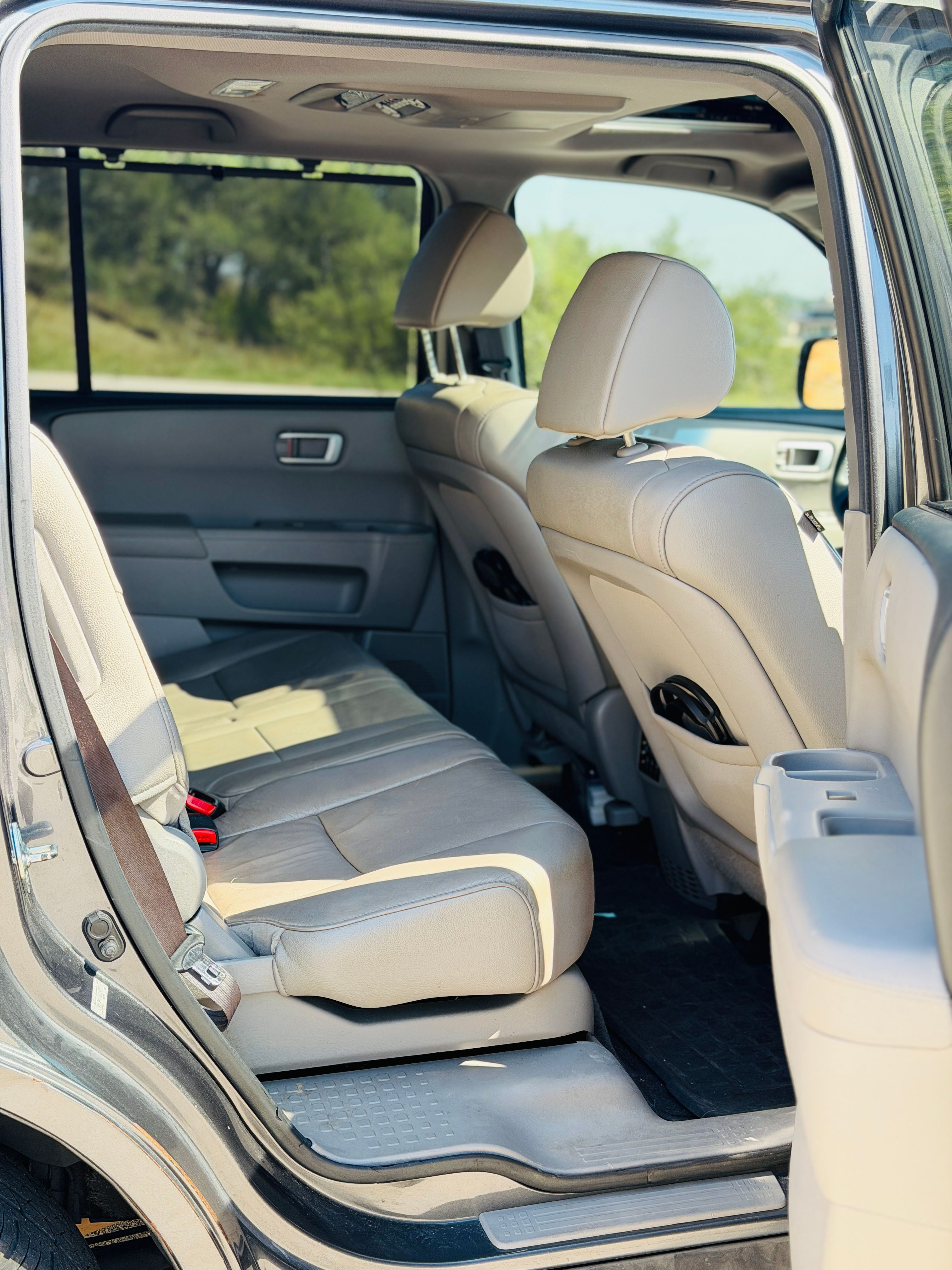 Used 2012 Honda Pilot Touring image 9