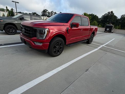 Used 2023 Ford F150 Lariat w/ Equipment Group 502A High AWD/4WD image 4
