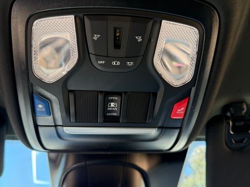 Used 2025 RAM 2500 Big Horn AWD/4WD image 12