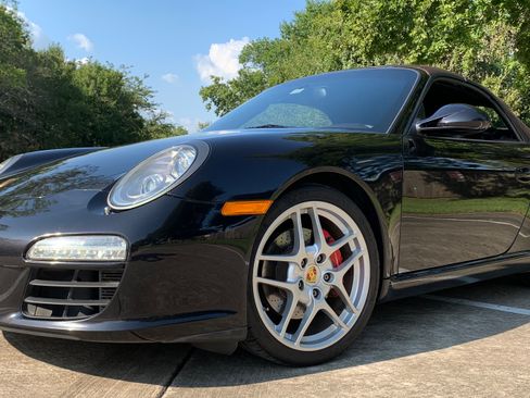 Used 2010 Porsche 911 Carrera S RWD image 8