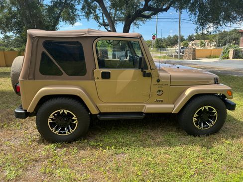 Used 1999 Jeep Wrangler Sahara AWD/4WD image 8