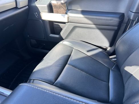 Used 2022 Ford F250 Lariat image 5