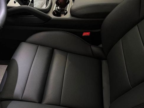 Used 2024 Porsche Cayenne AWD/4WD image 9