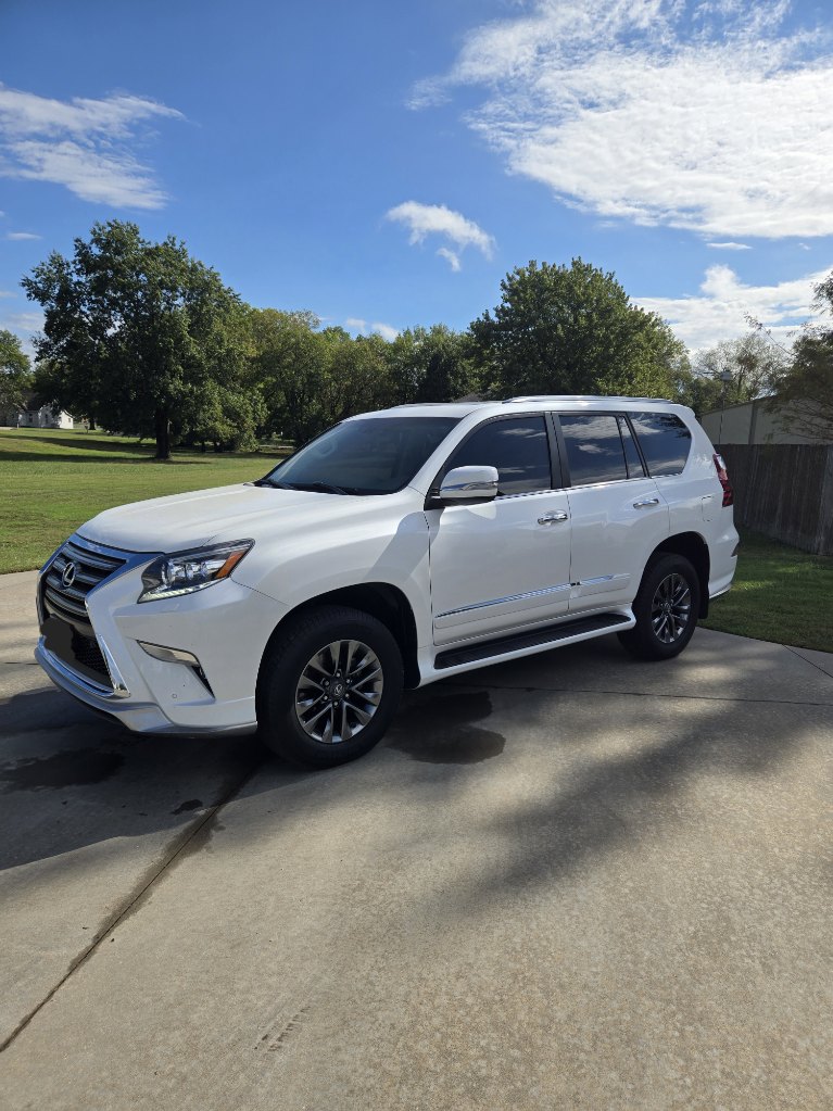 Used 2019 Lexus GX 460 Premium AWD/4WD image 2