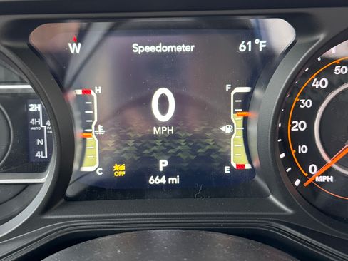 Used 2026 Jeep Wrangler Unlimited Rubicon image 9