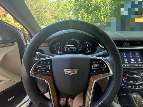 Used 2018 Cadillac XTS Luxury w/ Driver Awareness Package FWD image 25