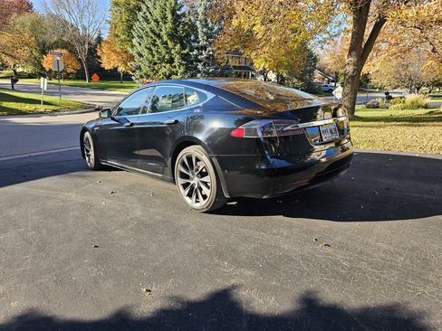 Used 2019 Tesla Model S Standard Range image 5