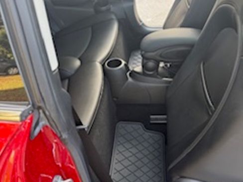 Used 2018 MINI Cooper S image 13