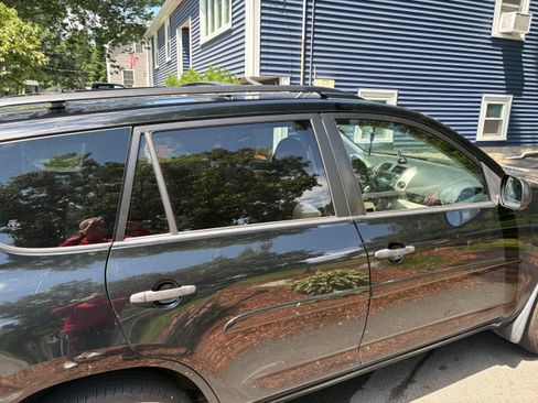 Used 2009 Toyota RAV4 4WD image 2