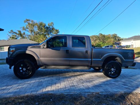 Used 2012 Ford F250 XL image 4