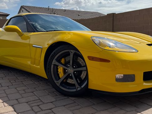 Used 2012 Chevrolet Corvette Grand Sport w/ 3LT Preferred Equipment Group RWD image 6