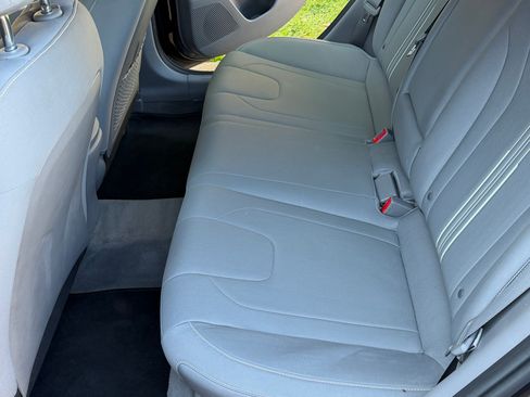 Used 2021 Hyundai Elantra SEL w/ Convenience + Premium Package FWD image 20