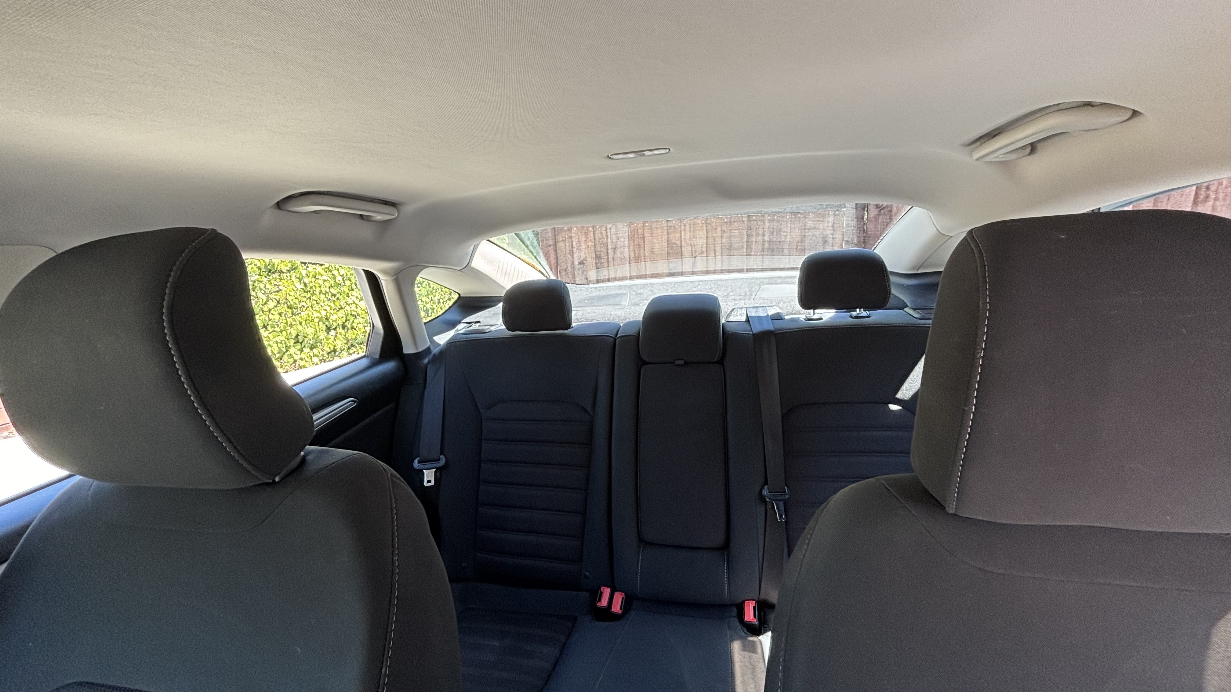 Used 2018 Ford Fusion SE w/ Fusion SE Technology Package FWD image 9