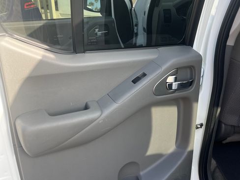 Used 2017 Nissan Frontier SV RWD image 23