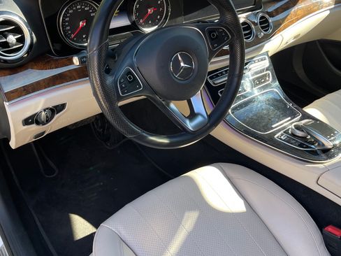 Used 2017 Mercedes-Benz E 300 4MATIC image 13
