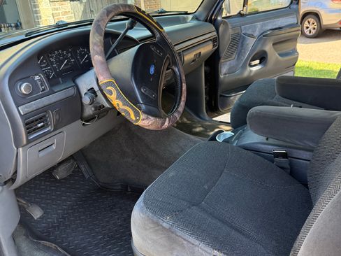 Used 1992 Ford Bronco AWD/4WD image 10
