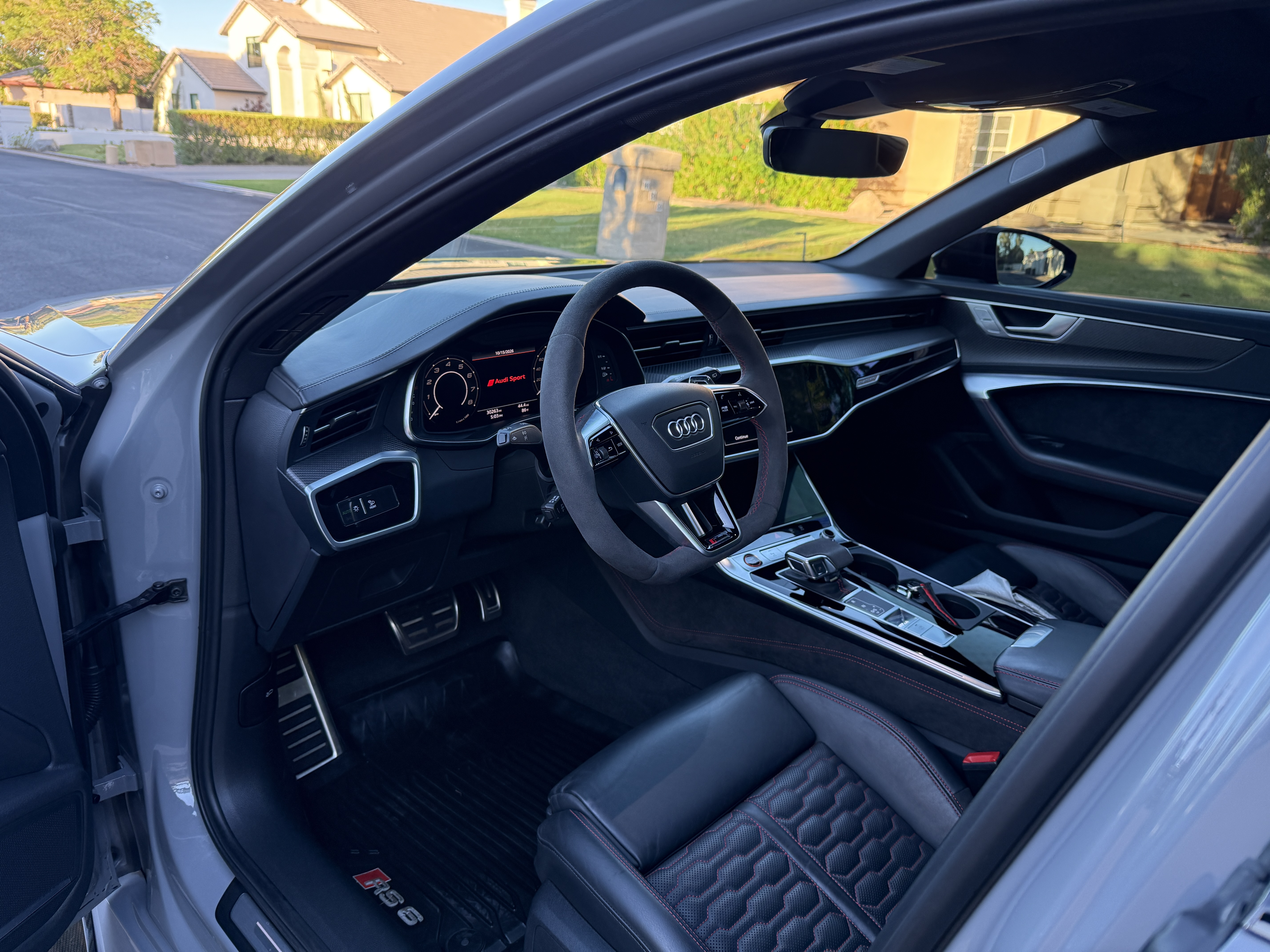 Used 2021 Audi RS 6 AWD/4WD image 14