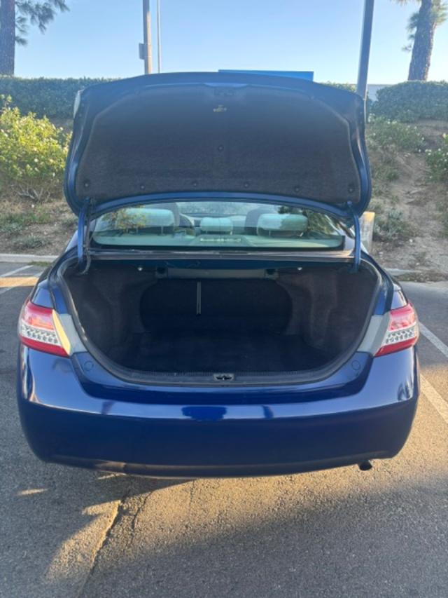 Used 2010 Toyota Camry FWD image 5