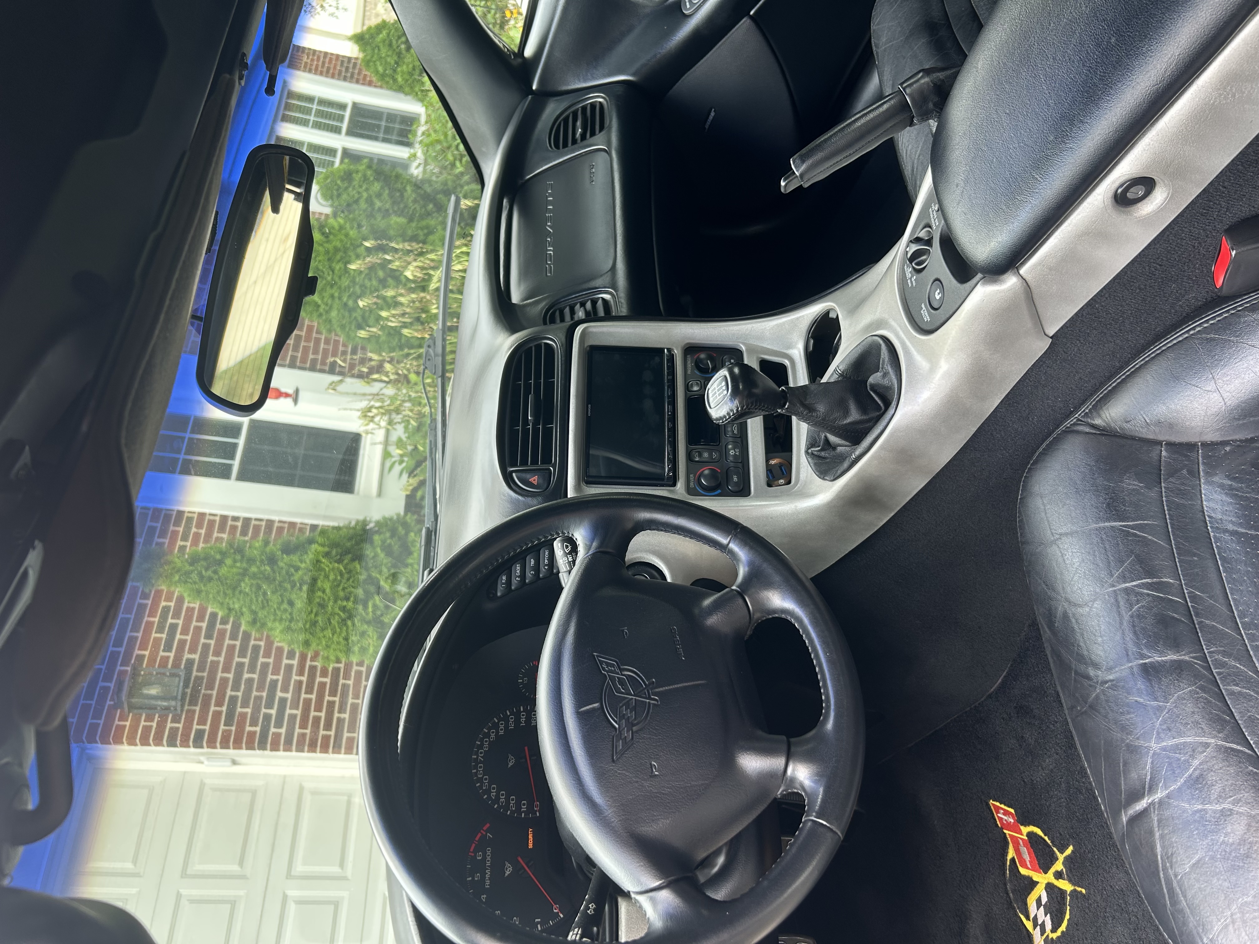 Used 2000 Chevrolet Corvette Convertible w/ Memory Pkg RWD image 9