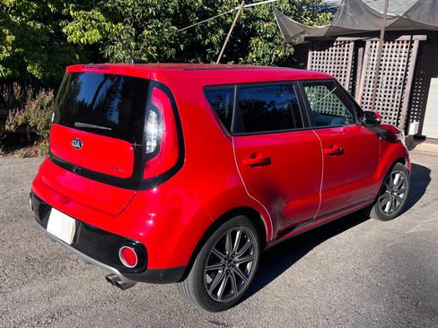 Used 2019 Kia Soul ! w/ Technology Package FWD image 6