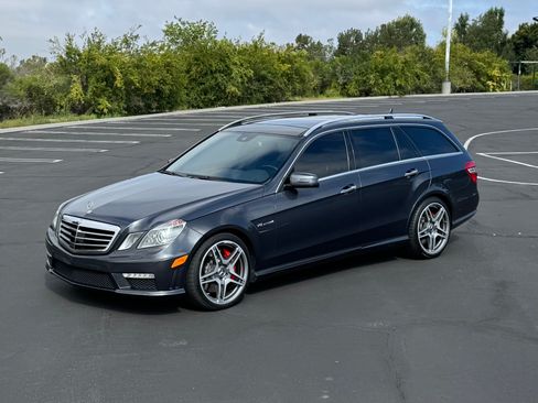 Used 2012 Mercedes-Benz E 63 AMG Wagon image 4