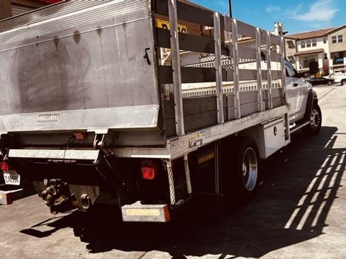 Used 2016 RAM 5500 SLT w/ Quick Order Package 29G SLT RWD image 6