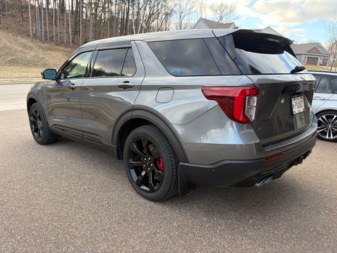 Used 2021 Ford Explorer ST w/ ST Street Pack image 10