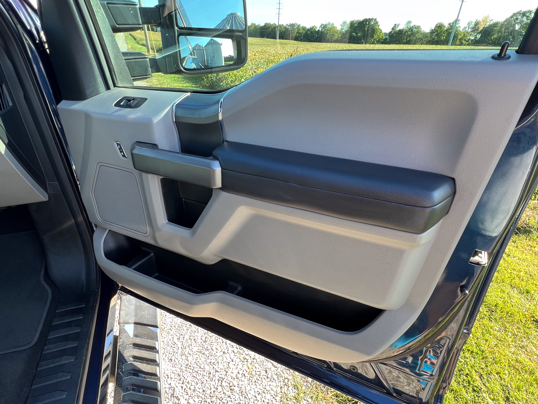 Used 2019 Ford F350 XLT w/ XLT Premium Package AWD/4WD image 29