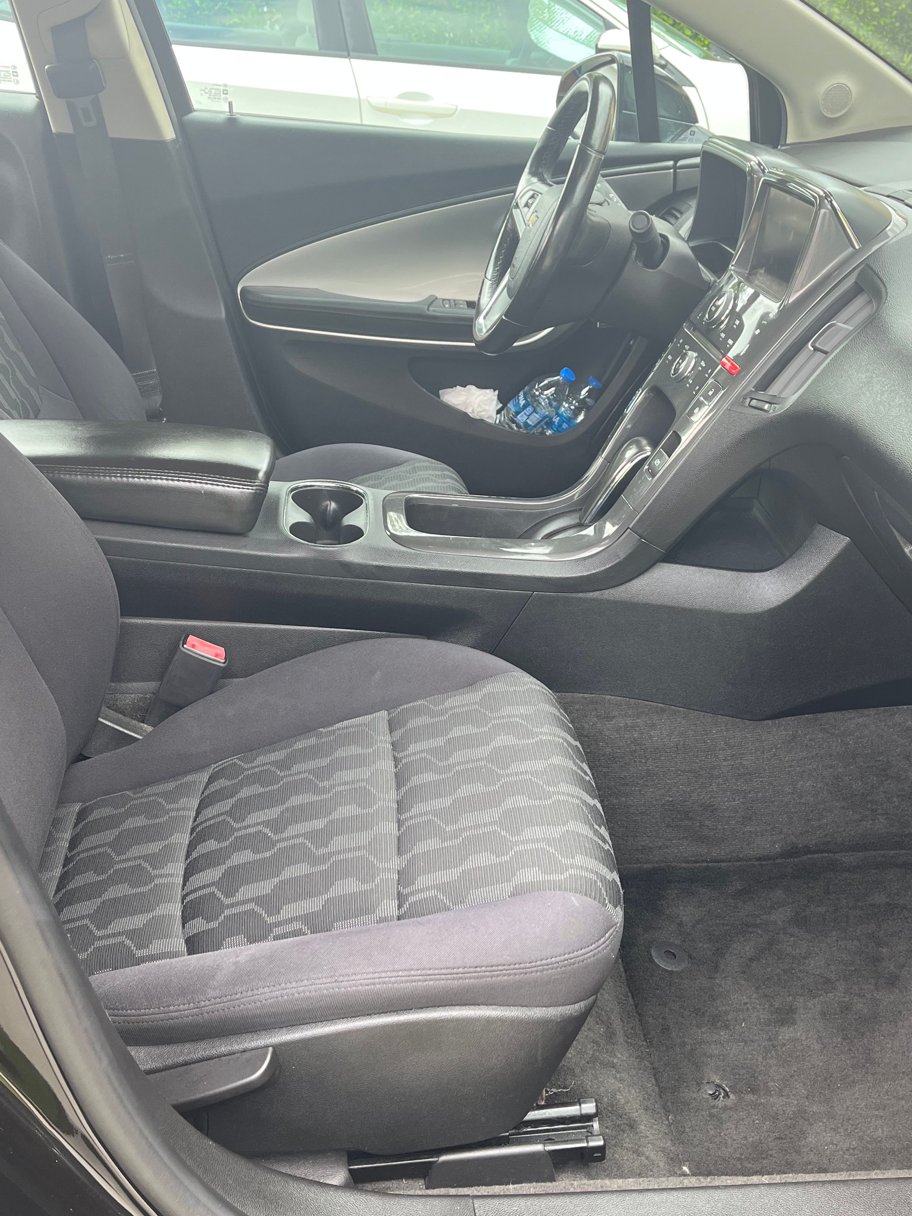 Used 2014 Chevrolet Volt w/ Enhanced Safety Package 1 FWD image 10