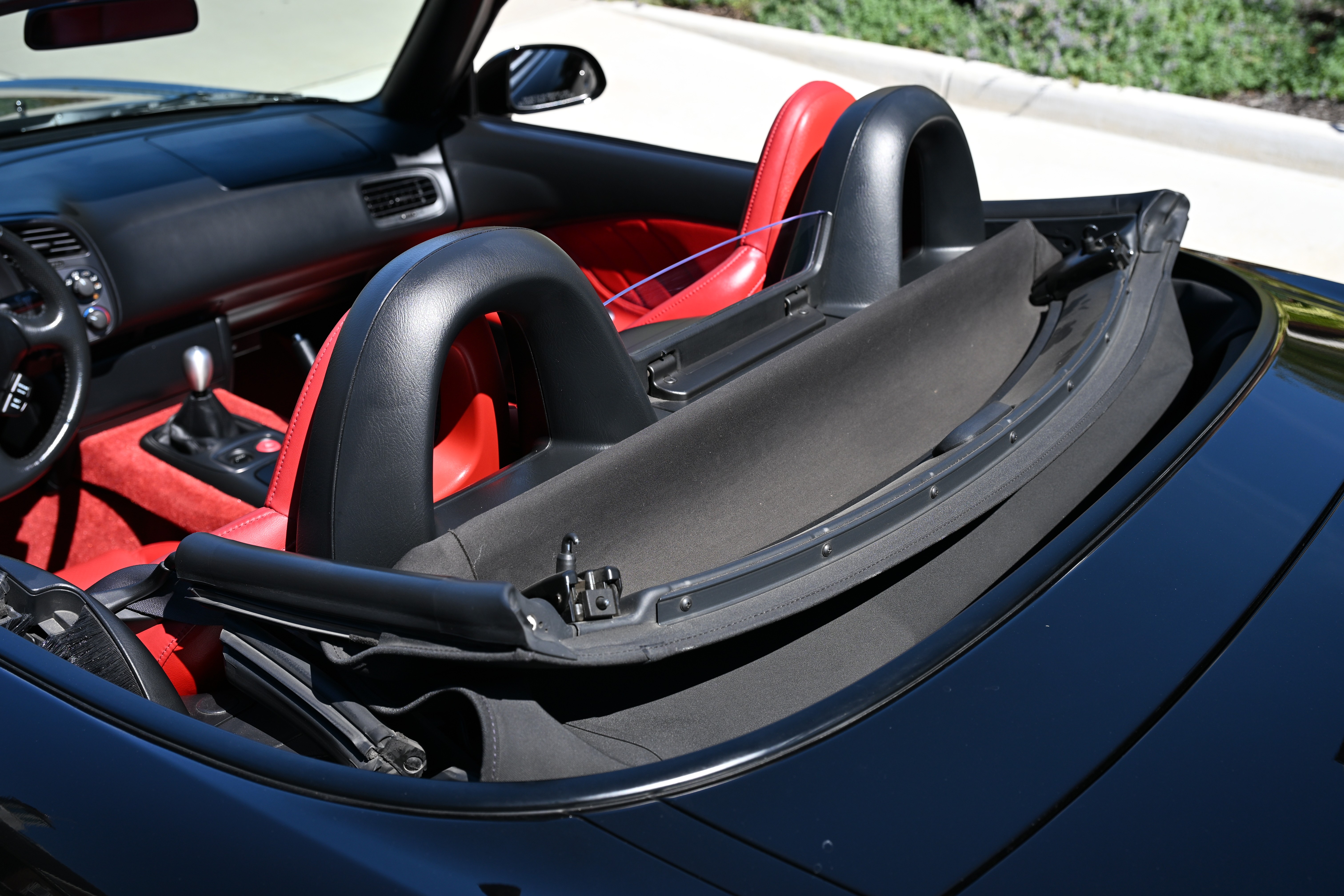 Used 2001 Honda S2000 image 12