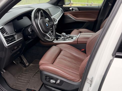 Used 2022 BMW X7 M50i AWD/4WD image 2
