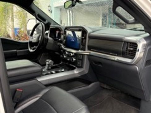 Used 2025 Ford F150 Lariat w/ Equipment Group 501A Mid AWD/4WD image 8