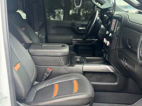 Used 2022 GMC Sierra 3500 AT4 w/ AT4 Preferred Package image 16