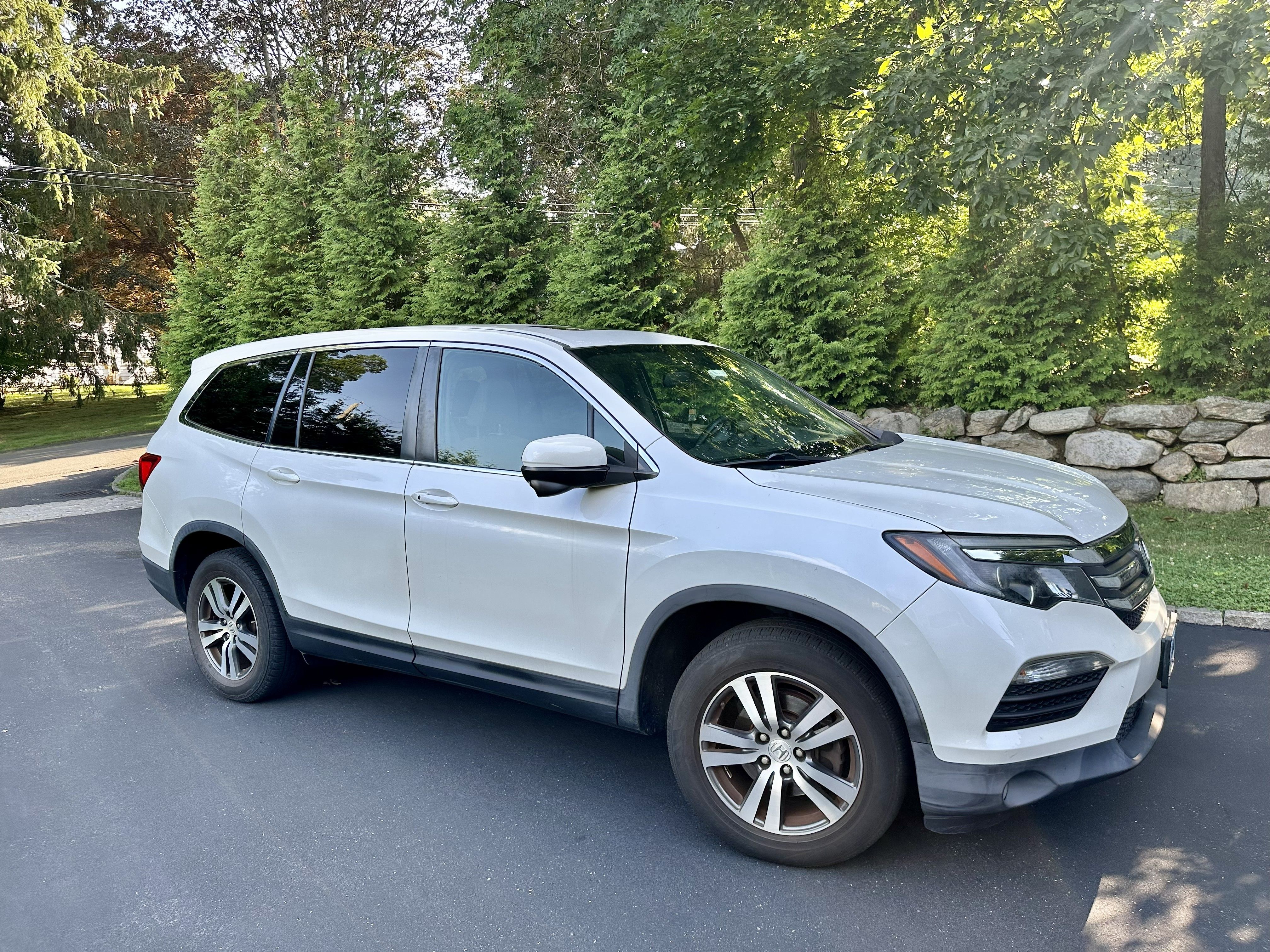 Used 2017 Honda Pilot EX-L image 6