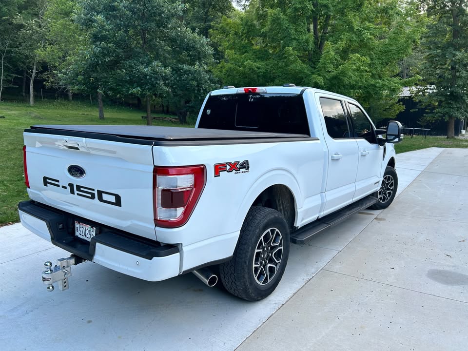 Used 2022 Ford F150 Lariat AWD/4WD image 9