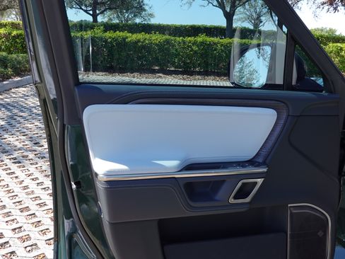 Used 2023 Rivian R1S Adventure image 25