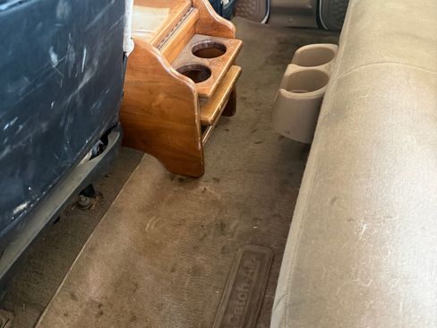 Used 1999 Ford F550 176 WB image 21