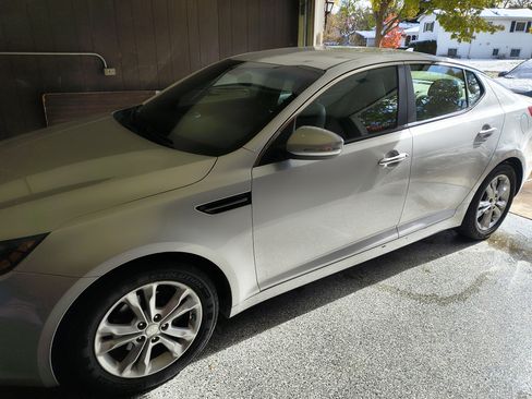 Used 2013 Kia Optima EX image 1