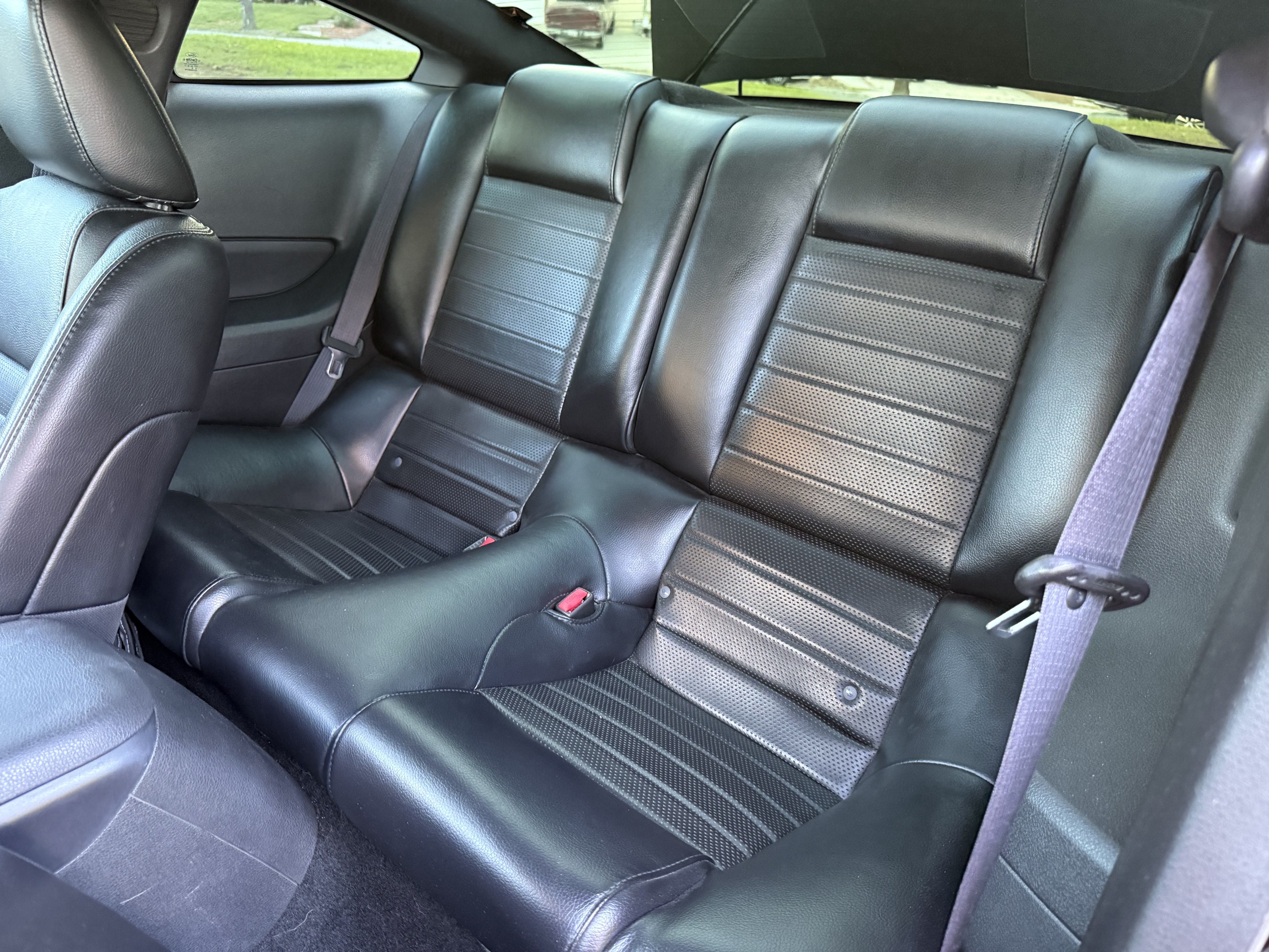 Used 2006 Ford Mustang GT Premium RWD image 23